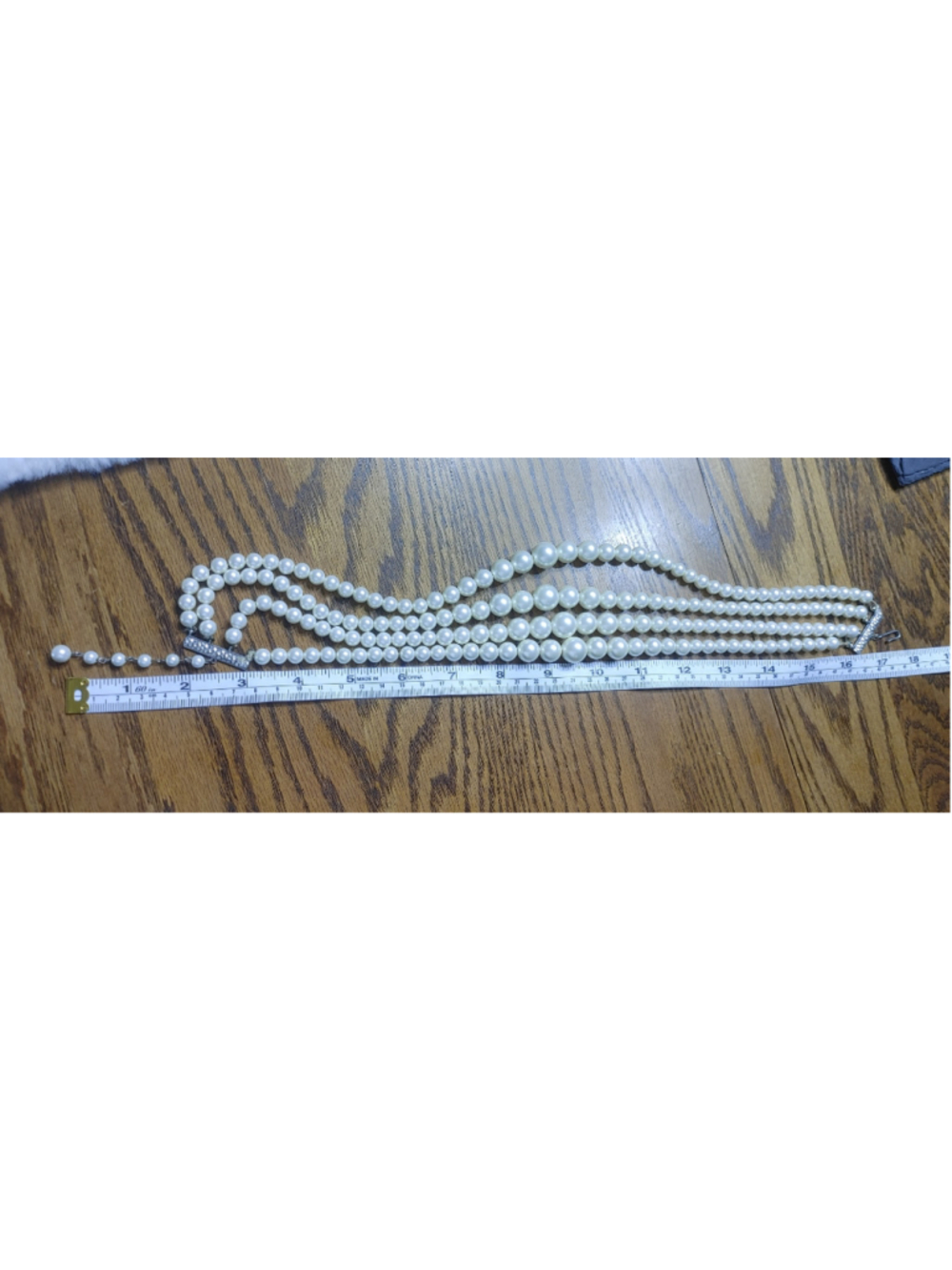 Vintage Women's Unbranded White Faux Pearl 4 Strand Statement Necklace - Picture 12 of 13